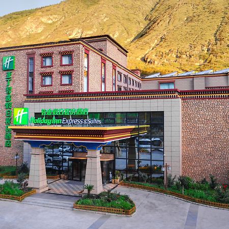 Holiday Inn Express Daocheng Yading, An Ihg Hotel Dış mekan fotoğraf